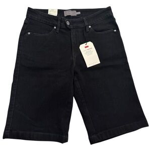 Levi's Black Demi Curve Bermuda Denim.
